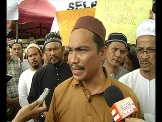 Penduduk bantah pembinaan jejambat