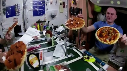 Astronauts make pizza in space