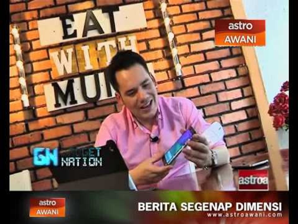 First Look: Samsung Galaxy Note Edge + BlackBerry Classic