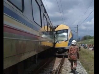 Tren bertembung, tiga penumpang cedera