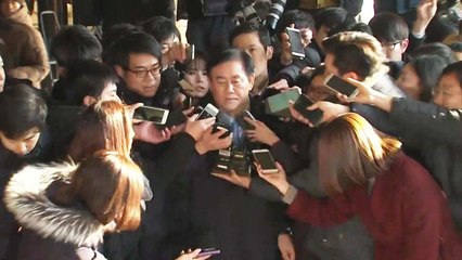 '국정원 뇌물 의혹' 최경환 검찰 출석 / YTN