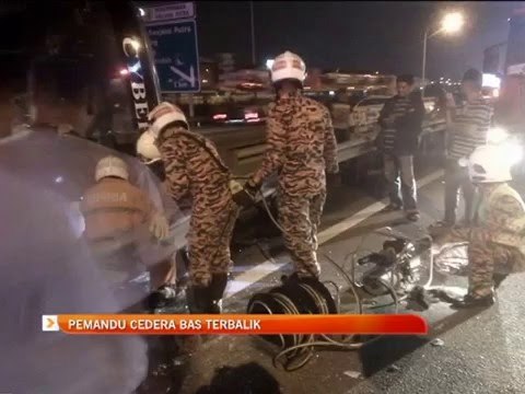 Pemandu cedera bas terbalik rempuh belakang kereta