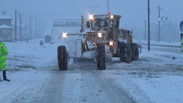 Bolu Dağı'nda Tırların Geçişine İzin Verilmiyor