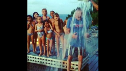 Johnny Hallyday est mort à l'âge de 74 ans (Vidéo)