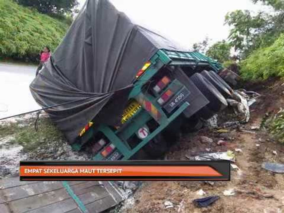 Empat sekeluarga maut tersepit