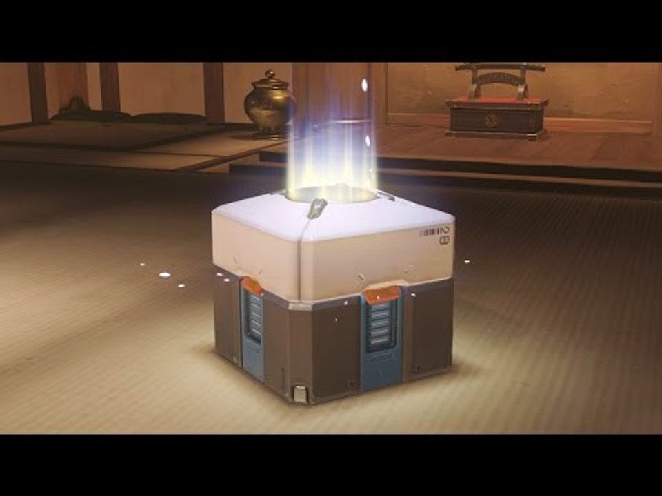 Overwatch: Mở 11 loot box đền bù từ Blizzard En...