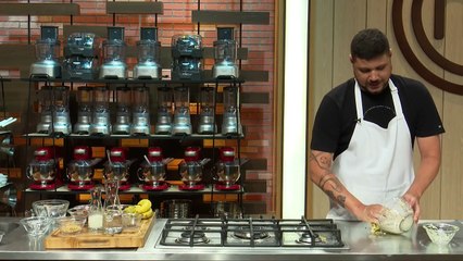 TORTA DE CHOCOLATE CROCANTE E BANANA (SEM AÇÚCAR) com Raul _ DICAS MASTERCHEF--w5OZUPyne4