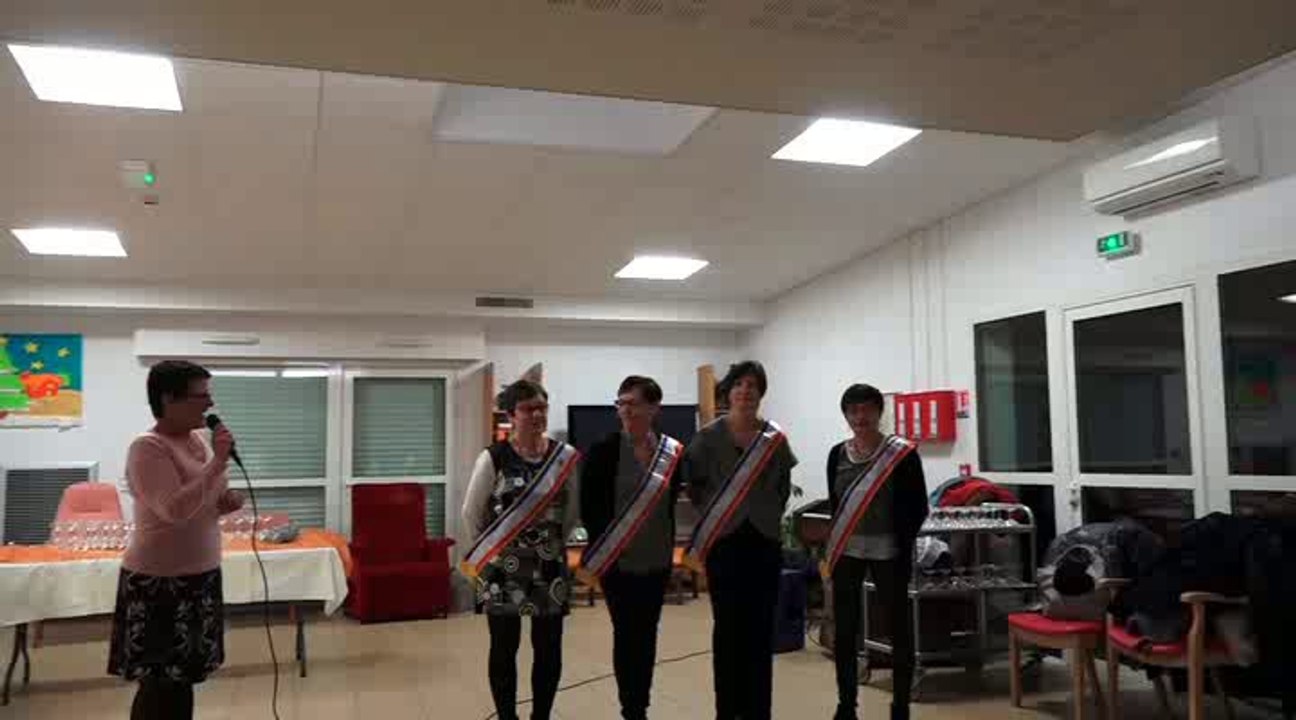 Remise des médailles à la Roseraie