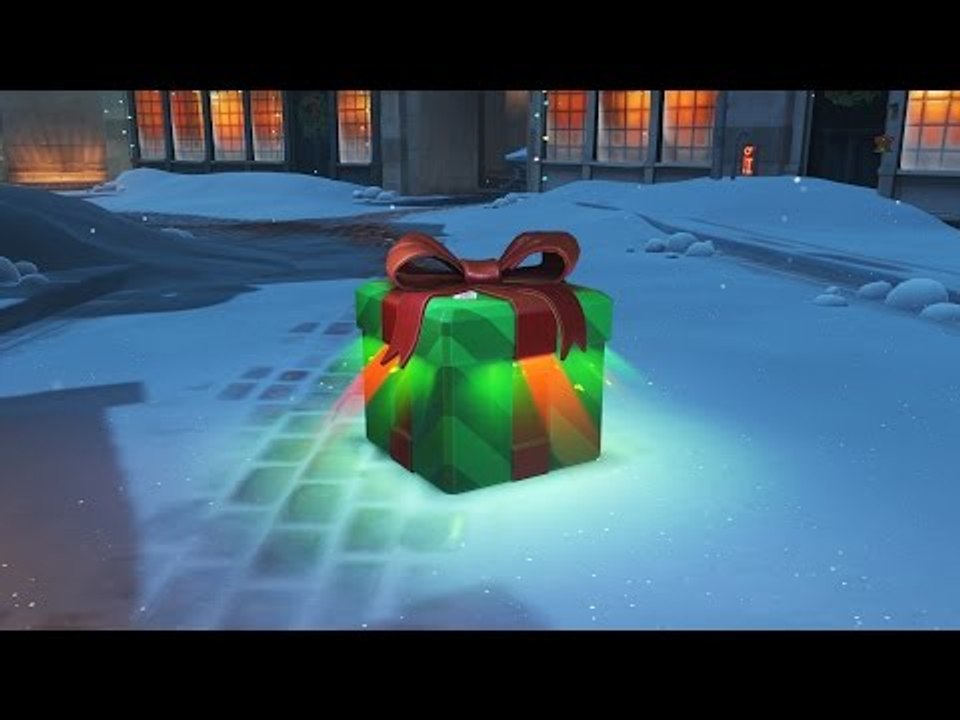 Open Overwatch's Winter Wonderland Free Loot Box