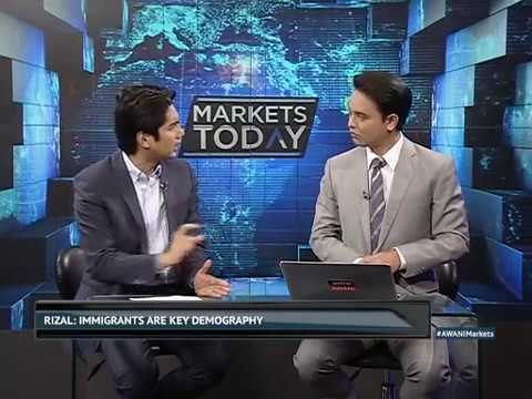 Businesses optimistic, consumers pessimistic