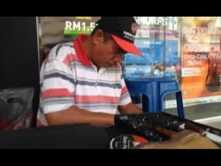 Syah Kaki Lima (Episod 5): Kedai membaiki kasut