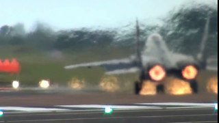 Amazing MiG-29 takeoff...