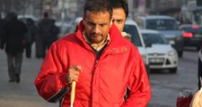 Erzurum'da Tacizci Sanılan Görme Engelli Gence Cadde Ortasında Tekme Tokat Dayak Attılar
