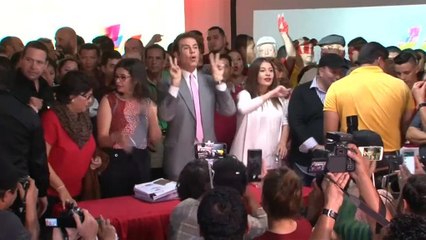 Video herunterladen: Honduras: Nasralla denuncia fraude en las presidenciales