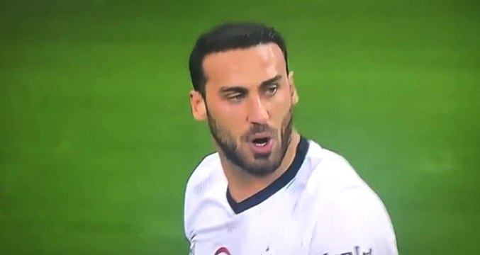 TFF, Derbide Hakeme Söven Beşiktaşlı Cenk Tosun'u PFDK'ya Sevk Etmedi