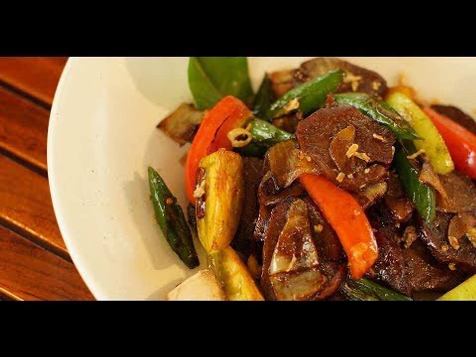 Hari Raya Recipe: Hotel Indonesia Kempinski Jakarta’s ‘tumis lidah cabai hijau’