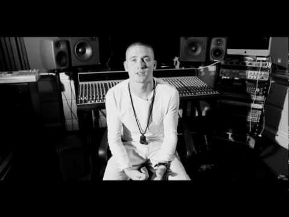 Dru Blu talks Gladiator and Meet the Fockers in this #ReactionReplay.