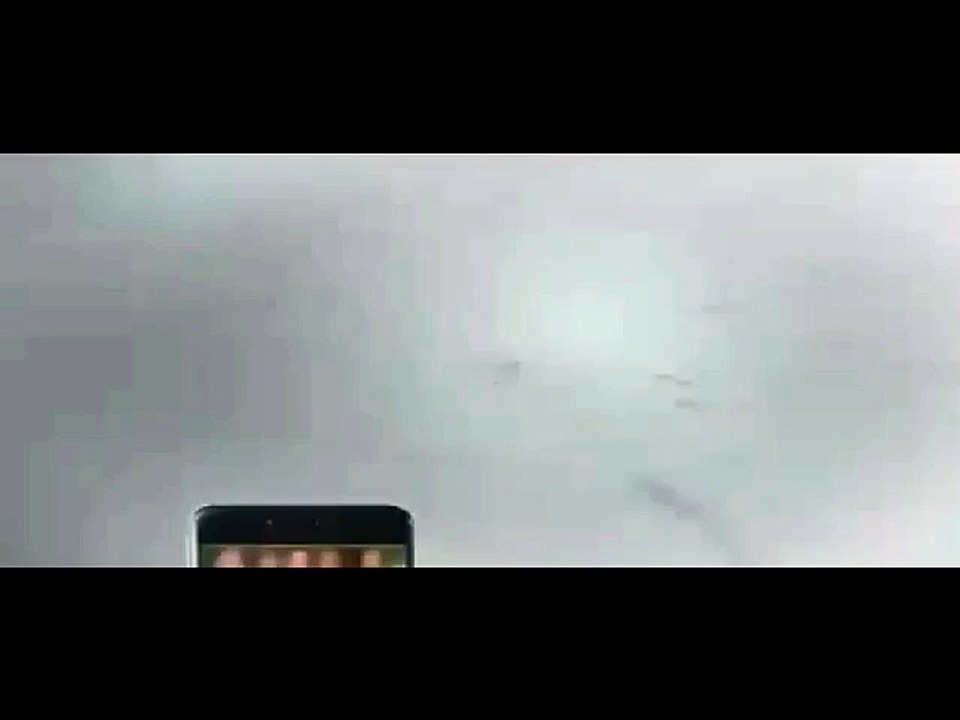 हवा में उड़ने की जादू की ट्रीक सीखे Levitation magic revealed  gayab Hona ka Jadoo Try kiya Reaction Video