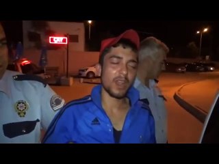 POLİS GÖRÜNCE KÖR OLAN HIRSIZ