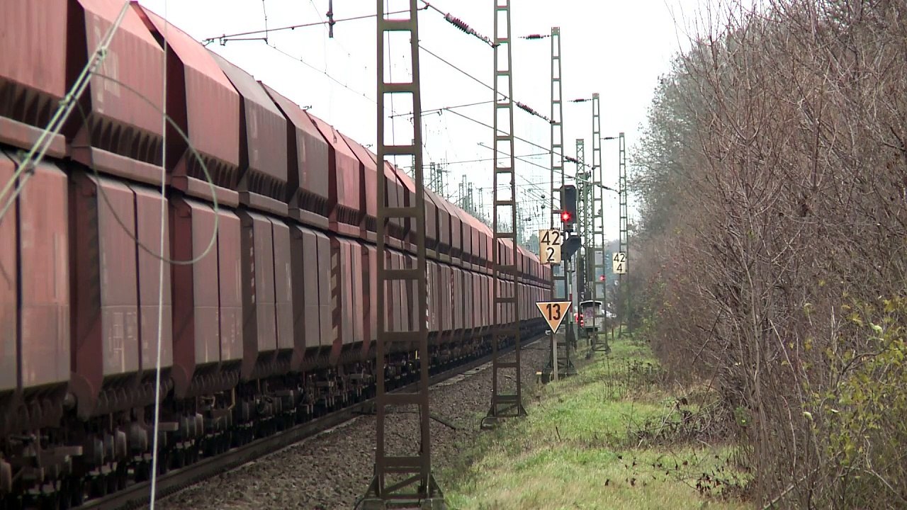 Experten: personenzug hätte gleisabschnitt nicht befahren dürfen