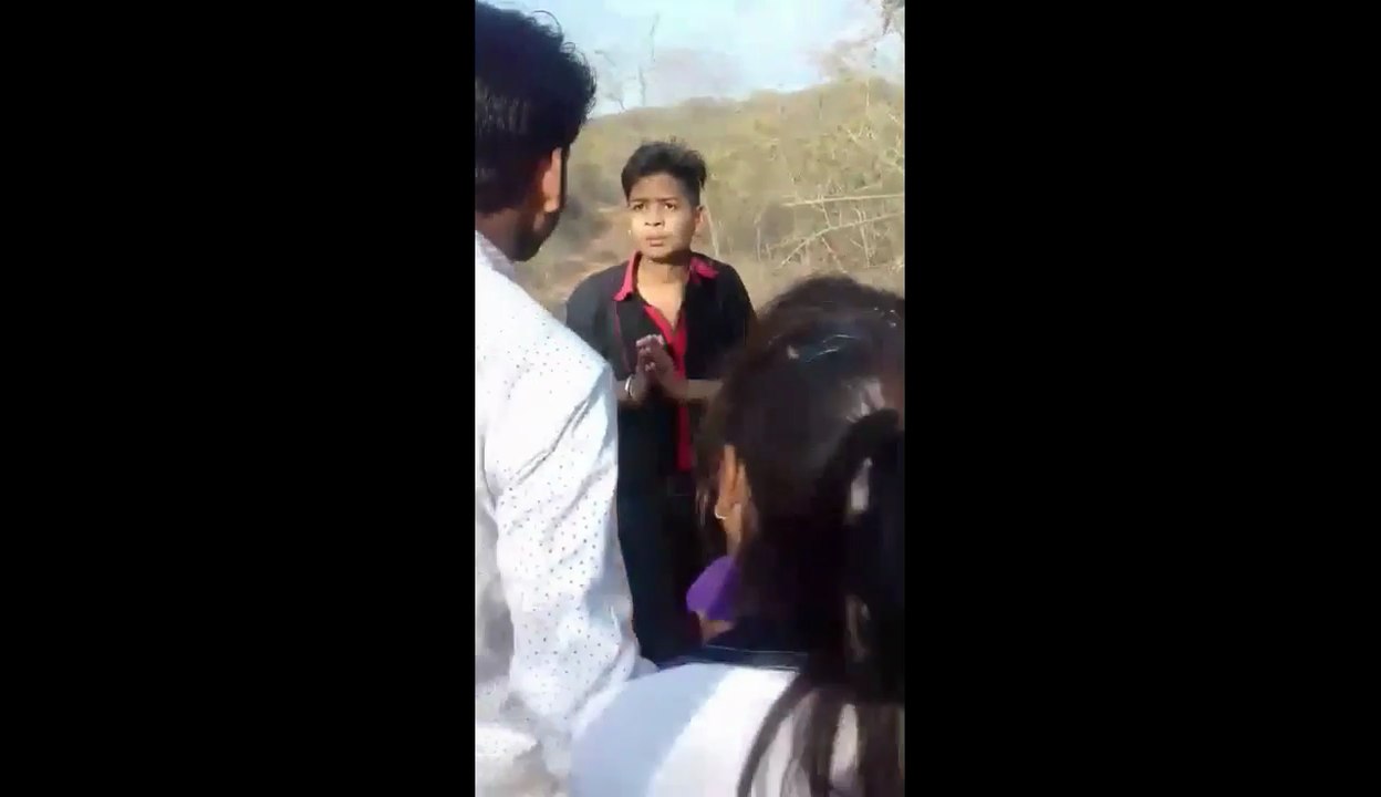 Gwaliar Ka Ladka Es Ladki Ke Saath Karte pakda gaya jangal me mangal