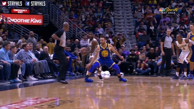 Stephen Curry se vrille la cheville tout seul en plein match...