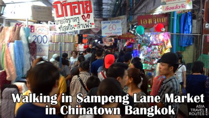 Walking in Sampeng Lane Market in Chinatown Bangkok