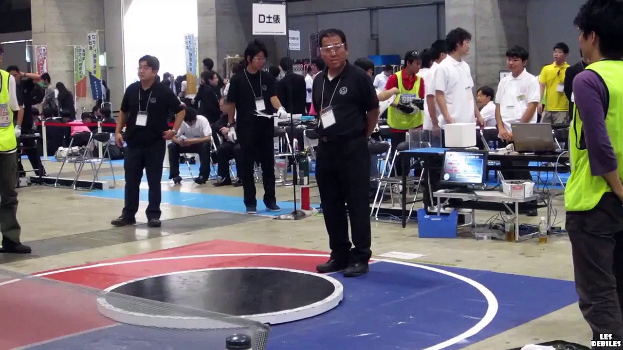 Compilation-de-combats-entre-robots-sumos