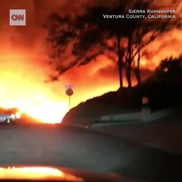 Thảm họa cháy rừng tái diễn tại California (Mỹ): Ngọn lửa vẫn ngoài tầm kiểm soát