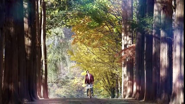 Không phải Trường Giang , Nhã Phương bất ngờ hẹn hò và hôn trai lạ