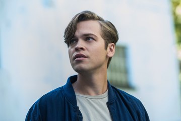 Supernatural Season 14 Episode 1 "Stranger in a Strange Land" Premiere