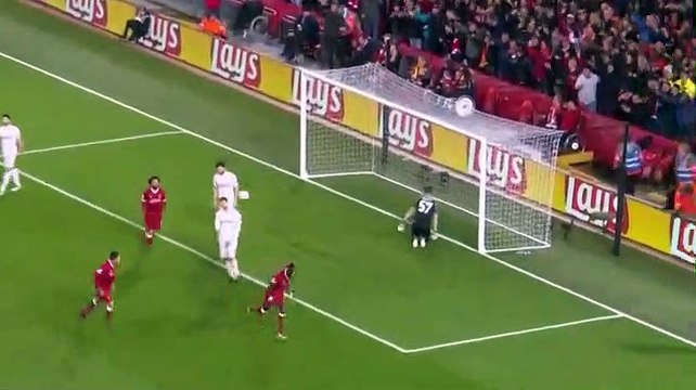 Le magnifique ciseau acrobatique inscrit par Sadio Mané en Ligue des champions !