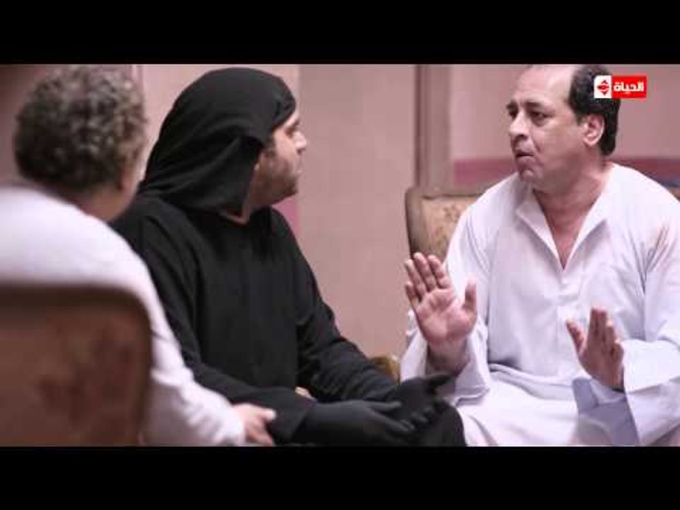 "عادل حديدة" يهرب من السجن ويقابل أخوته فى مشهد مؤثر .... الحلقة 25 من مسلسل "بين السرايات"