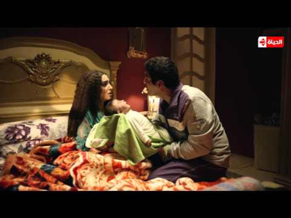 ما رأيك فيما فعله " مخلص" باسم سمرة تجاه الطفل الذى وجده ؟ ... الحلقة 11 من " بين السرايات "