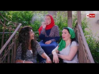 ستات قادرة - ذات مومنت ... لما تخرجي مع صحابك وتشربي سجاير لأول مرة