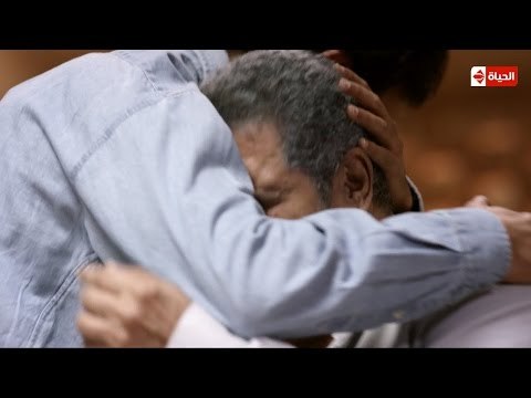مشهد حزين جدا سر بكاء الفنان سامى العدل و عمرو عابد ... الحلقة 9 من بين السرايات