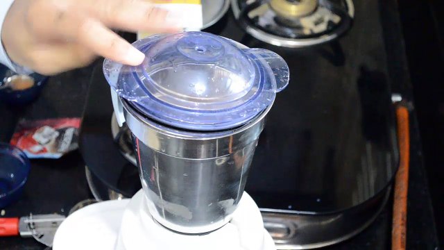 cold coffee with ice cream recipe in hindi - कोल्ड कॉफी इन आइसक्रीम रेसिपी इन हिंदी