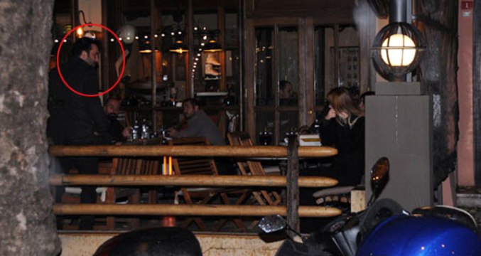 Arka Sokaklar'ın Evli Komiseri Ozan Çobanoğlu, Diziye Yeni Katılan Aslı Turanlı ile Yakalandı