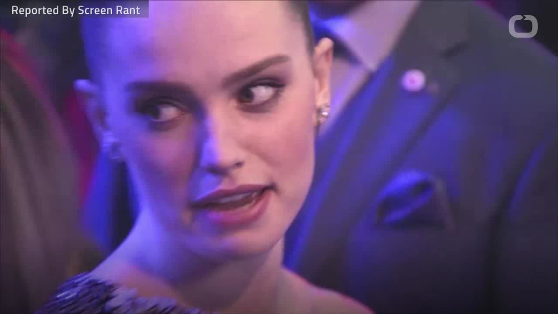 ⁣Daisy Ridley Doesn't Read Rey Fan Theories