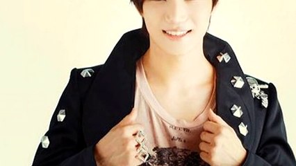 Những mĩ nhân ở Hàn Quốc cũng đi nhấn mí hàn quốc