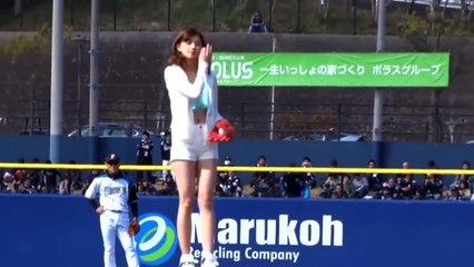 상식을 뛰어넘는 일본의 깜짝 놀랄만한 시구 퍼포먼스