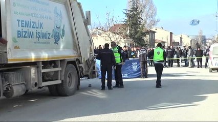 Çöp Atarken Kamyonun Altında Kalarak Hayatını Kaybetti