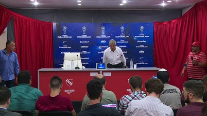 Flamengo perde na ida da final da Sul-Americana