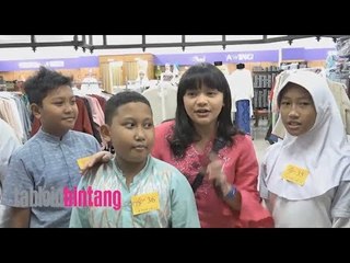 Amel Carla Ajak Anak Yatim Beli Baju Lebaran
