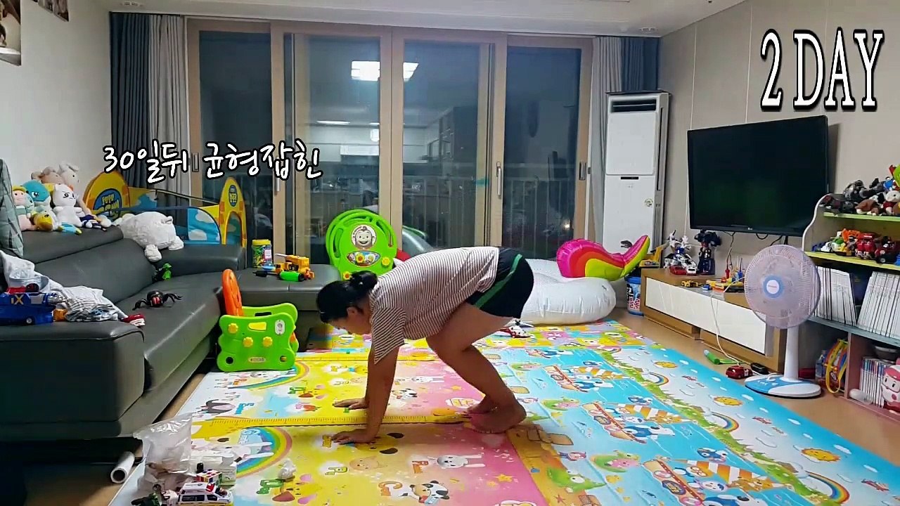 (운동자극)34살여자 30일동안 매일 팔굽혀펴기 푸쉬업 100개 도전기