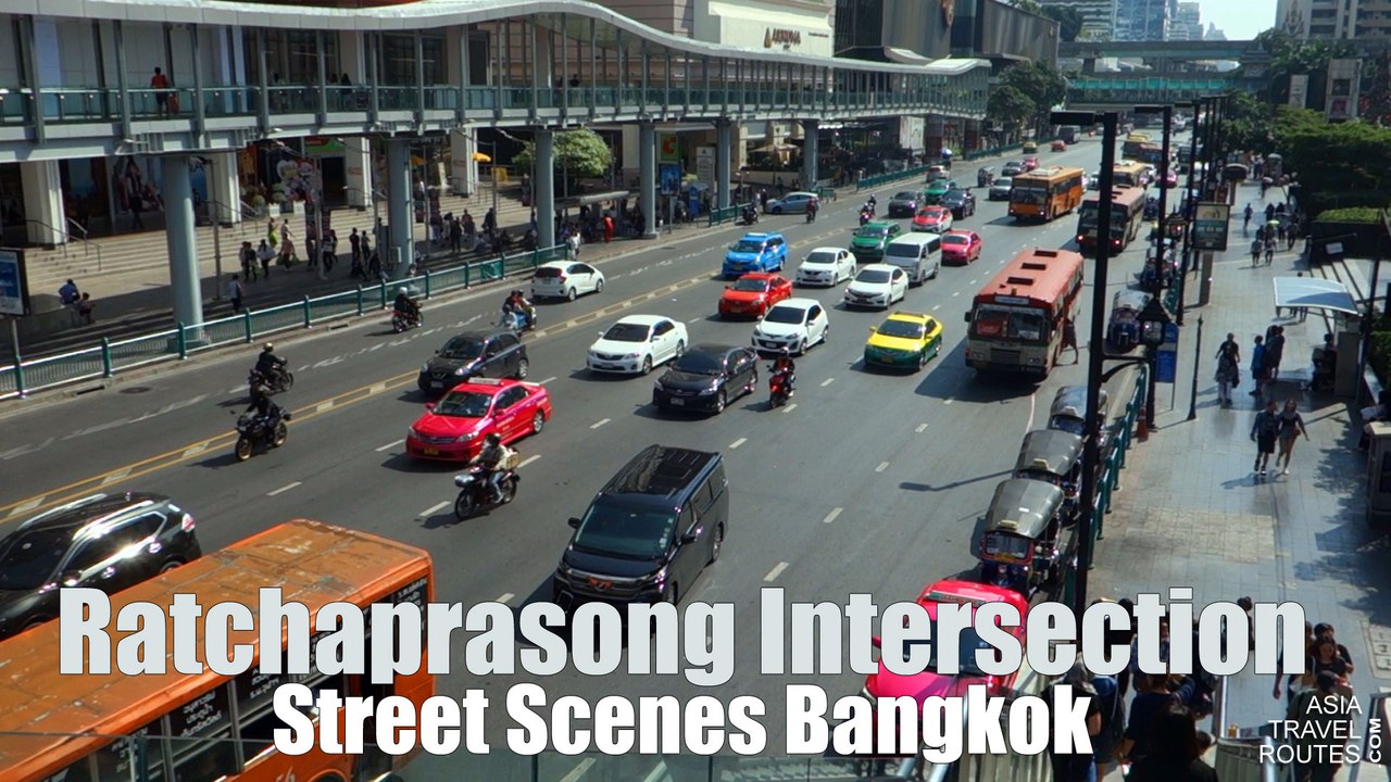 Ratchaprasong Intersection Street Scenes Bangkok