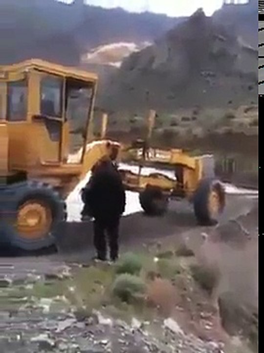 Guardate da che ponte passa!