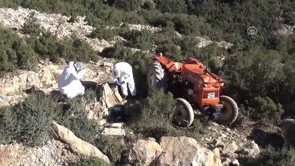 Devrilen Traktörün Altında Kalan Sürücü Öldü