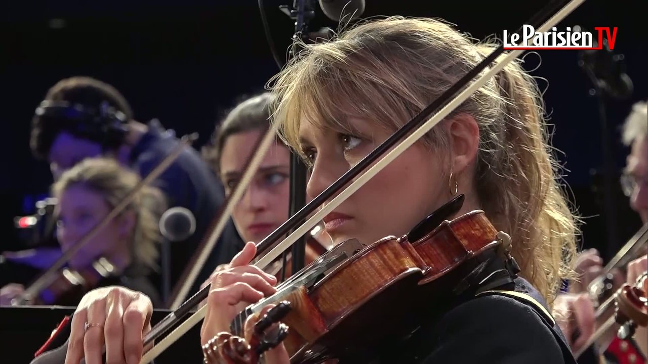 «Tennessee» repris par la Garde républicaine en hommage à Johnny