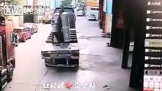 Worker Crushed by Glass